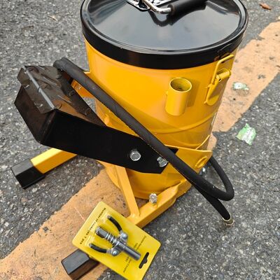 6L フットオペレーテッド グリースバケット、高圧ペダルグリースポンプ (掘削機機械潤滑用)